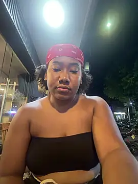 Snapshot of suryth23 chatting on November 10, 4:55 am suryth23 online show from November 10, 4:55 am