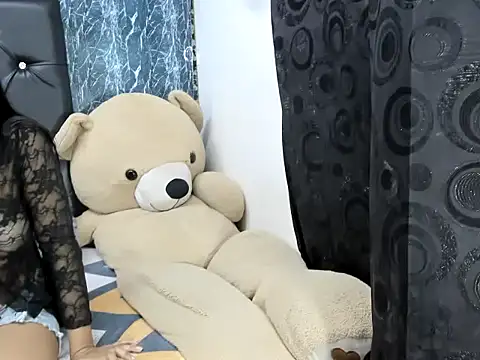 catalinax18 online show from November 8, 3:50 am