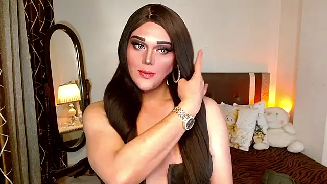 Snapshot of AmazingDivina chatting on December 19, 11:17 am AmazingDivina online show from December 19, 11:17 am