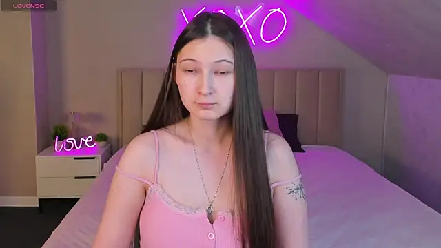 Ella Burns online show from April 23, 1:40 am