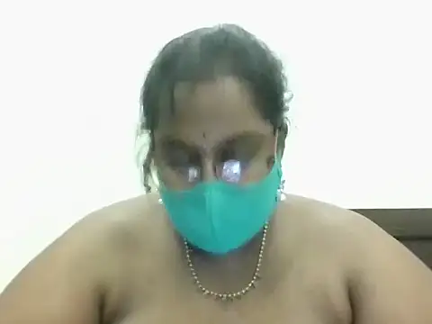 hootypriya online show from November 5, 8:53 pm