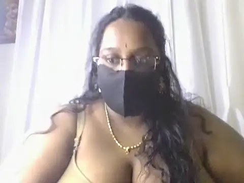 hootypriya online show from June 29, 7:36 pm