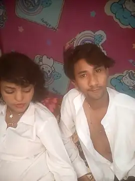 Freakingromance online show from February 27, 9:15 pm