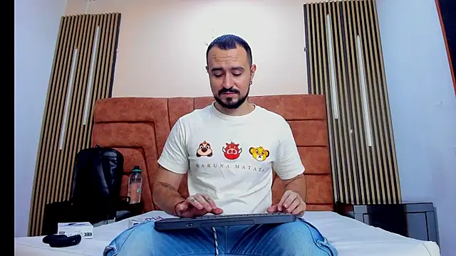 Snapshot of HARRY_FLYNN chatting on November 7, 12:16 pm HARRY FLYNN online show from November 7, 12:16 pm