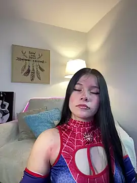 violettabond online show from December 18, 12:44 pm