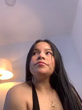 violettabond online show from April 21, 12:33 pm