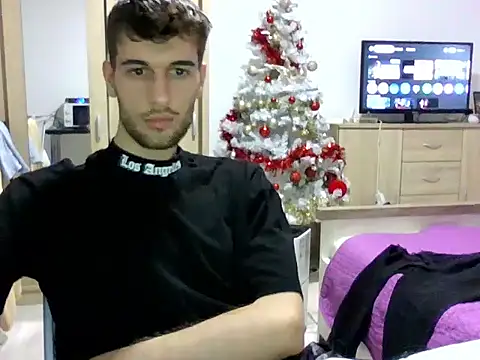 nikolasnik50 online show from December 3, 10:19 pm