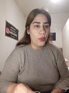 nahiarabiel33 online show from June 16, 7:16 pm