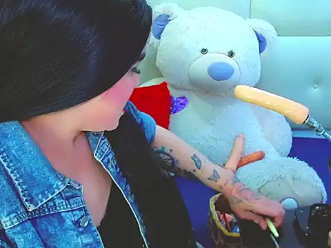 NharaBigCock online show from March 30, 7:26 pm