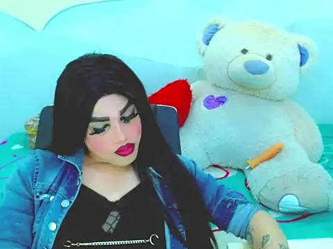 NharaBigCock online show from April 21, 7:28 pm