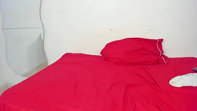 kendra lovv online show from December 22, 7:44 pm