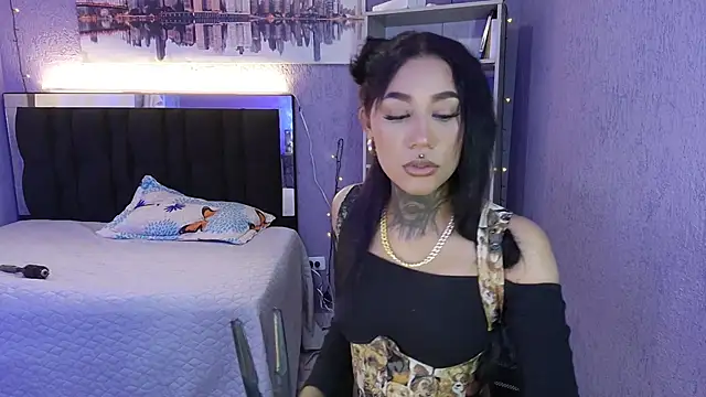 Snapshot of lyam_ebony_ chatting on November 9, 8:29 pm lyam ebony online show from November 9, 8:29 pm