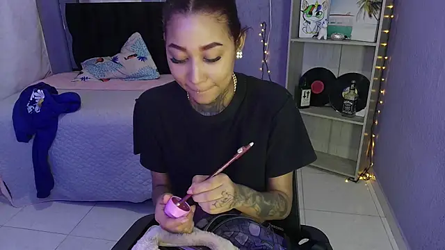 Snapshot of lyam_ebony_ chatting on November 16, 7:52 pm lyam ebony online show from November 16, 7:52 pm