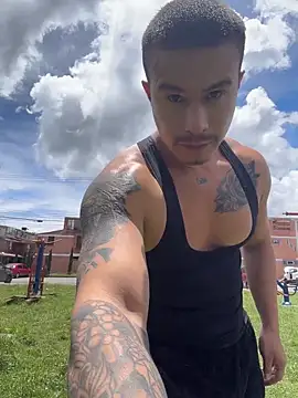 RaySullivan online show from April 18, 4:44 pm