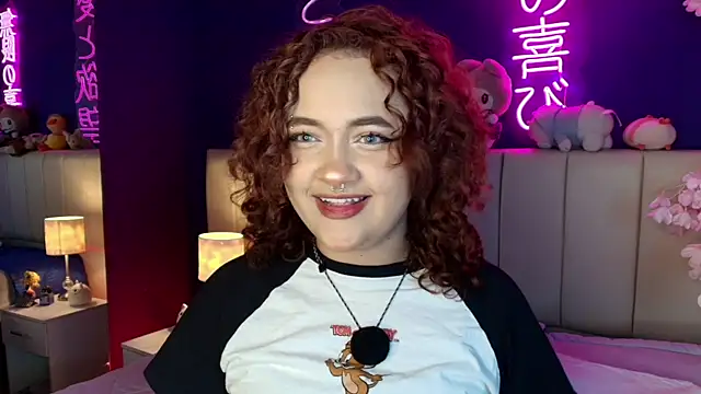  sarahRose online show from June 6, 3:55 am