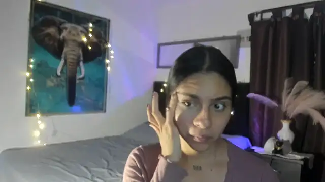 alisaa jhons1 online show from January 6, 11:07 pm