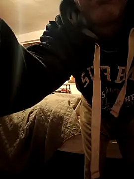 MacabretteAndMalaky online show from April 1, 5:32 pm