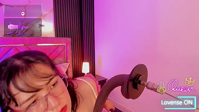 Lalalemoonds online show from April 12, 12:21 pm