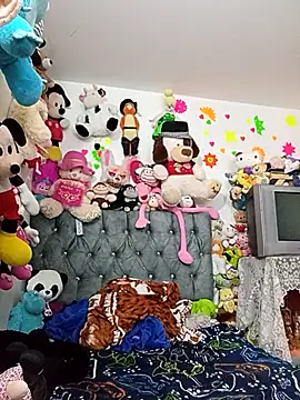 Rousanyel online show from November 5, 4:01 am