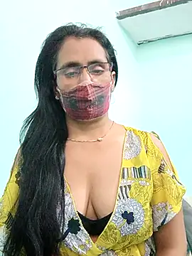 sanjana077 online show from February 9, 7:23 am