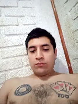 Snapshot of ale-hot21 chatting on December 1, 11:15 am ale-hot21 online show from December 1, 11:15 am