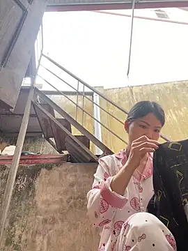 Snapshot of Beolulu chatting on February 24, 1:58 am Beolulu online show from February 24, 1:58 am