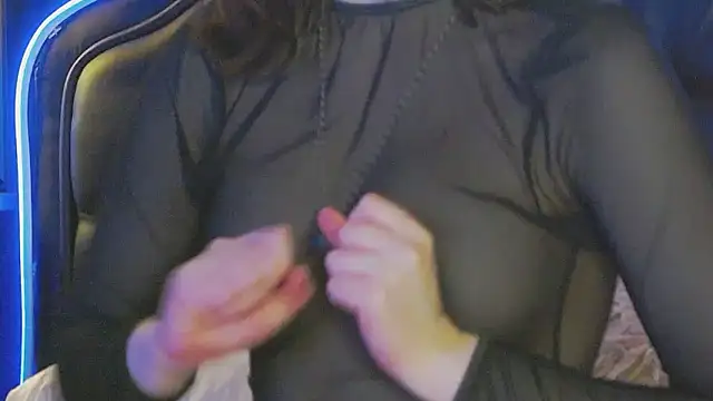 Snapshot of Ruby_de_Cherry chatting on July 12, 12:29 pm Ruby de Cherry online show from July 12, 12:29 pm