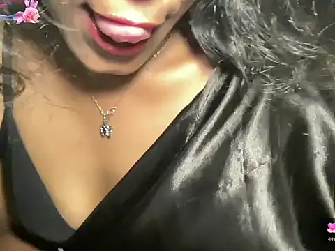 classy kritii online show from March 29, 6:46 am