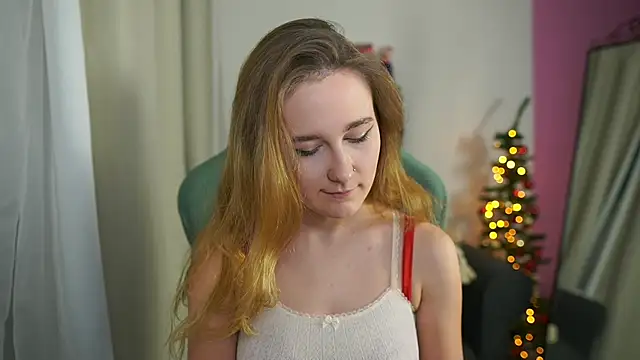 glossy babe  online show from December 19, 2:13 pm