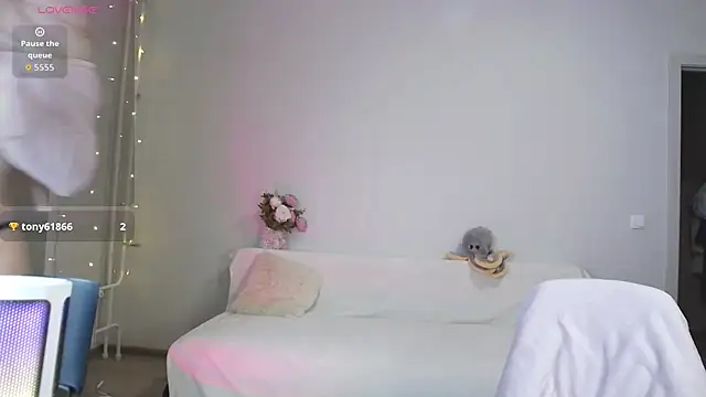 olliebells online show from November 23, 3:12 pm