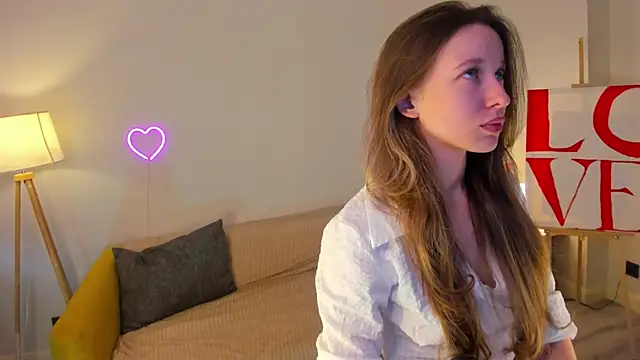 eirakiliana online show from November 11, 10:48 am