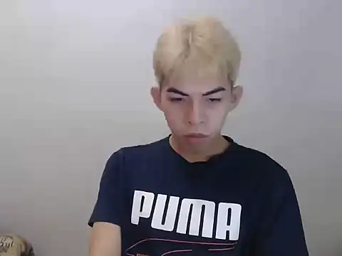 Urhotsilverboy online show from May 25, 6:14 pm