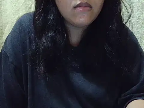 Snapshot of fluffy_raa chatting on November 22, 9:30 am fluffy raa online show from November 22, 9:30 am