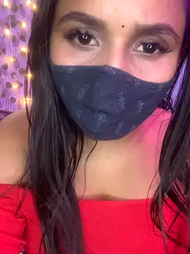 Snapshot of mystic_girl chatting on November 12, 11:43 am mystic girl online show from November 12, 11:43 am