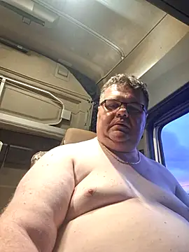 Grase44 online show from December 1, 4:45 pm