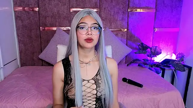  ViolletteNoir  online show from November 27, 8:00 pm