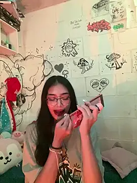  ViolletteNoir  online show from April 6, 2:42 am