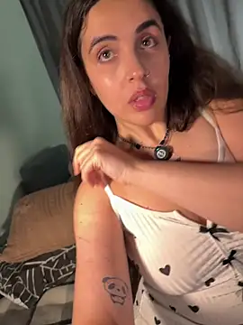 heyMilla online show from November 12, 9:47 pm