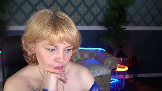 AmaraNights online show from March 27, 8:08 pm