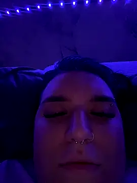 Elainaa online show from November 12, 8:30 pm