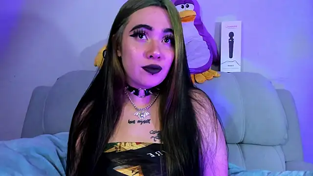 Snapshot of Lilith_Zenith_ chatting on November 8, 4:12 am Lilith Zenith online show from November 8, 4:12 am