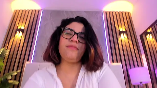 Carlotta de velour online show from April 23, 2:46 am