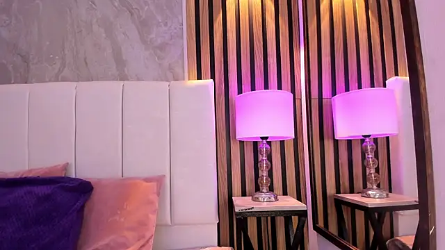 Snapshot of Carlotta_de_velour chatting on May 1, 1:10 am Carlotta de velour online show from May 1, 1:10 am
