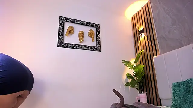 Snapshot of Carlotta_de_velour chatting on May 3, 3:45 am Carlotta de velour online show from May 3, 3:45 am