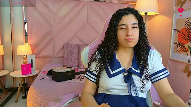 DemiJones  online show from April 7, 4:46 am