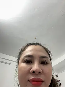 hellela-a online show from November 8, 6:57 am