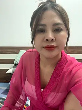 hellela-a online show from November 11, 6:08 pm