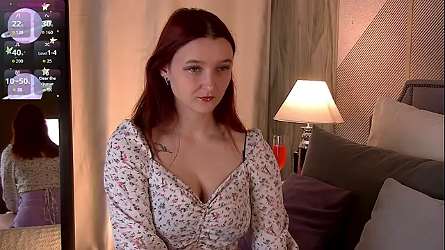 Ellllie online show from November 24, 8:14 am