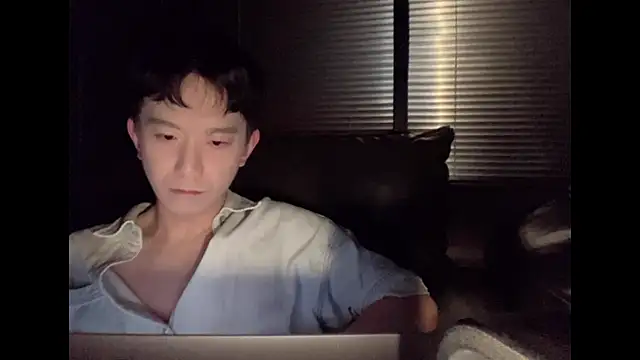 CouplingCry online show from November 30, 2:54 pm