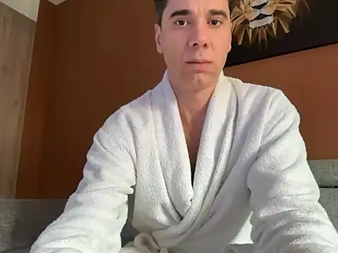 Snapshot of marcoo_x chatting on March 20, 8:19 am marcoo x online show from March 20, 8:19 am